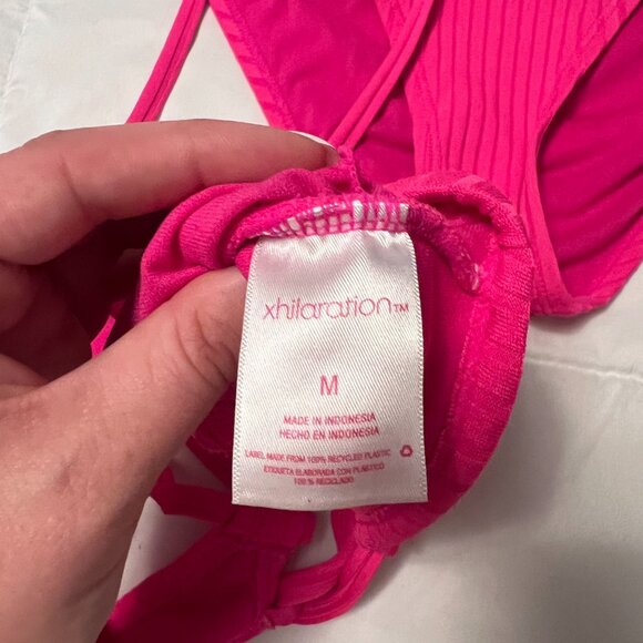 Hot Pink Bikini - Picture 6 of 7